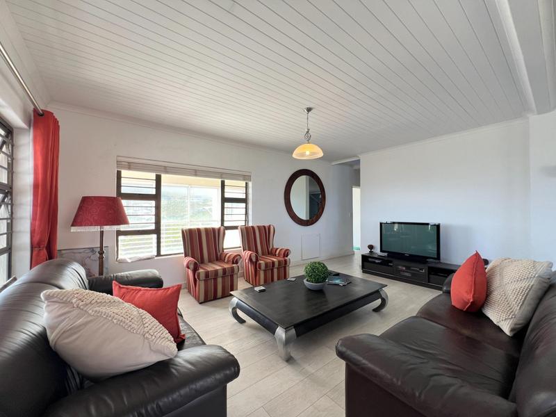 6 Bedroom Property for Sale in Rooi Els Western Cape